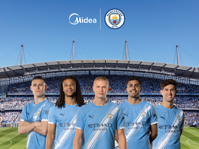 Guardiola y jugadores City